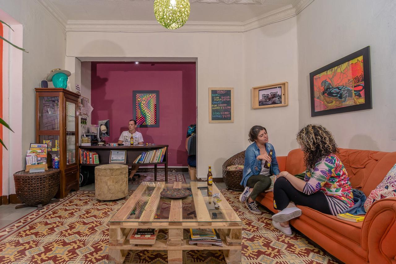 Raiz Hostel Меделин Екстериор снимка