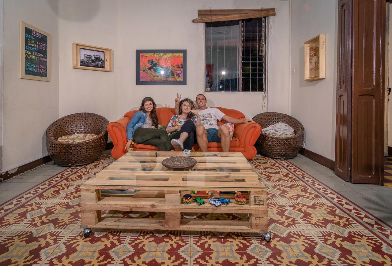 Raiz Hostel Меделин Екстериор снимка